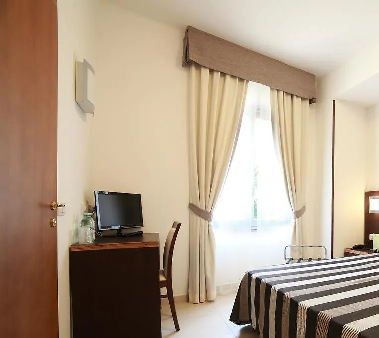 Hotel Margherita Monterosso al Mare 3*,