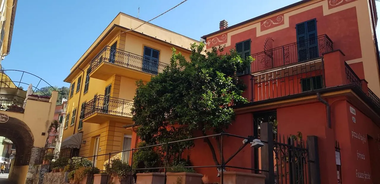 Hotel Margherita Monterosso al Mare 3*,