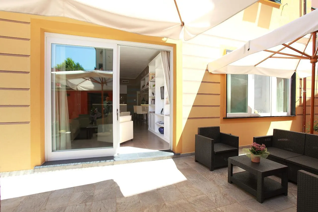 Hotel Margherita Monterosso al Mare 3*,