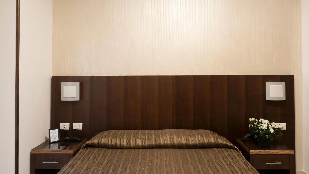 Hotel Margherita Monterosso al Mare 3*,